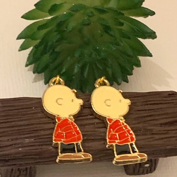 Charlie Brown Earring, Peanuts Earring, Snoopy Earring, Novelty Earring,… - Picture 2 of 5
